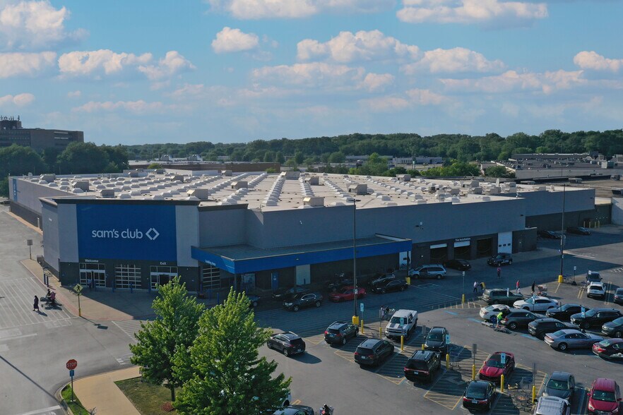 More Photos Of 500 River Oaks West Rd, Calumet City Unknown For Lease