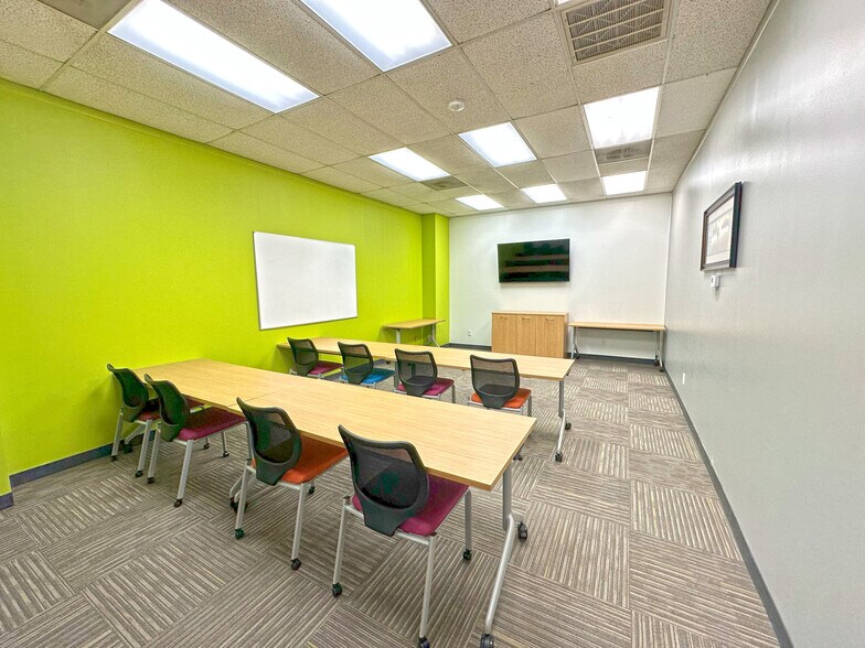 More Photos Of 14355 Wallisville Rd, Houston Office For Lease