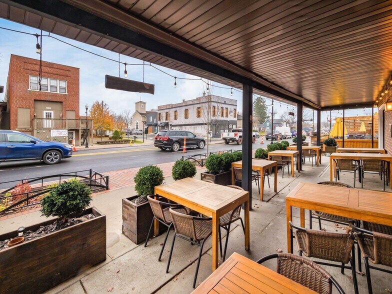 More Photos Of 7360-7362 E Main St, Reynoldsburg Storefront Retail Office For Sale