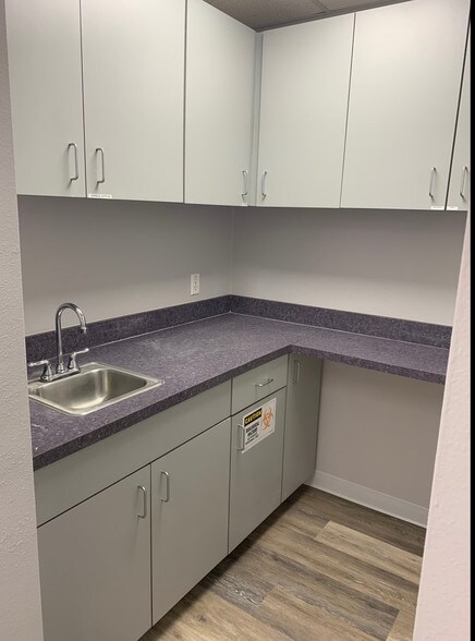 More Photos Of 819 E Oak St, Kissimmee Medical For Lease
