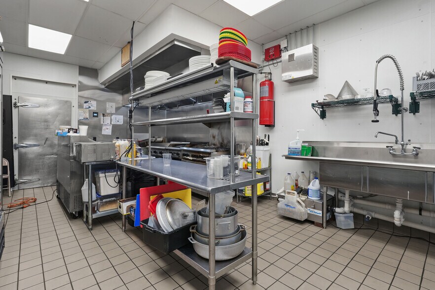 1294 chalkstone ave providence ri 02908 restaurant for sale