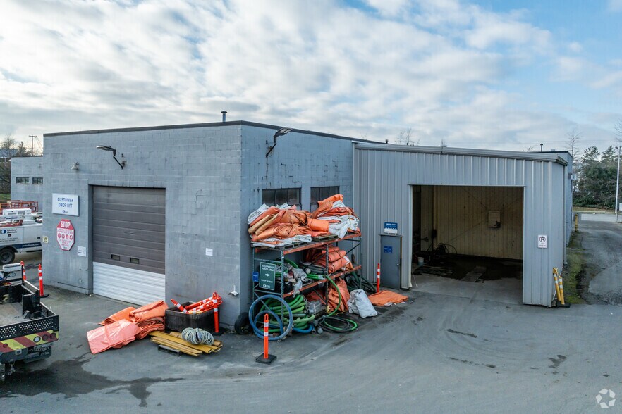 More Photos Of 10088 Grace Rd, Surrey Warehouse For Sale