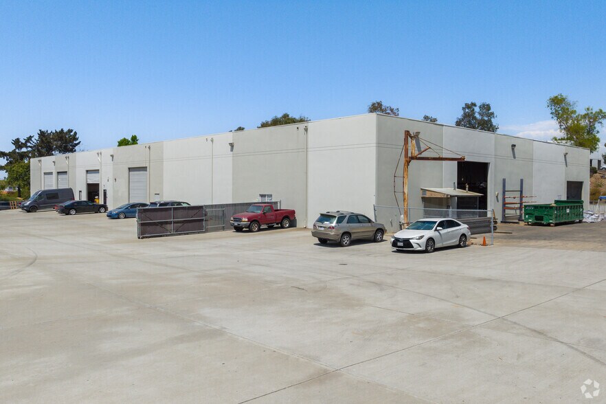 More Photos Of 7485 Trade St, San Diego Manufacturing For Lease