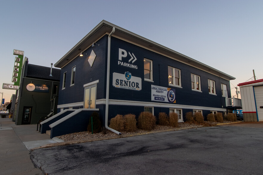 Primary Photo Of 233 S Washington St, Papillion Storefront Retail Office For Lease