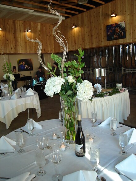 More Photos Of 258 N Kutch St, Carlton Storefront For Lease