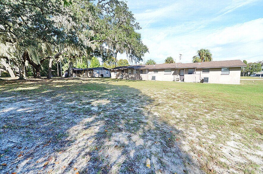 More Photos Of 1154 NE 1st St, Crystal River Apartments For Sale
