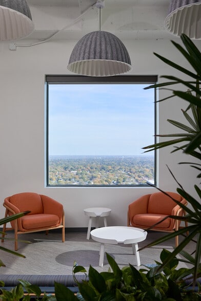 More Photos Of 434 Fayetteville St, Raleigh Office For Lease