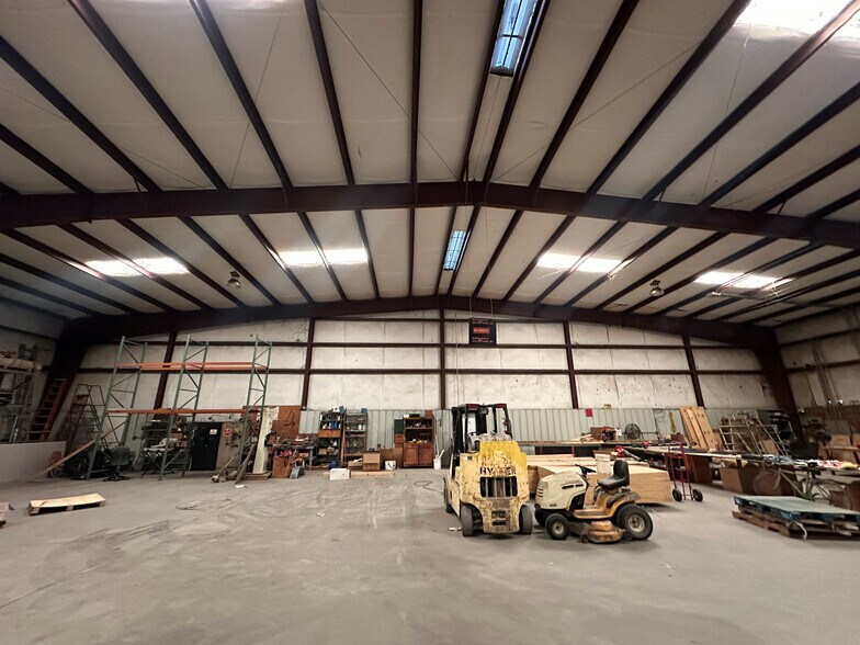 More Photos Of 3030 Greens Rd, Houston Industrial For Lease