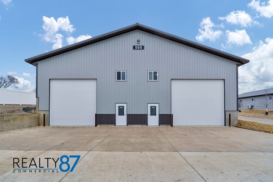 More Photos Of 3230 Center Point Rd, Robins Flex For Sale