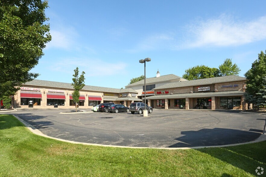 More Photos Of 37620 Ford Rd, Westland Storefront For Lease