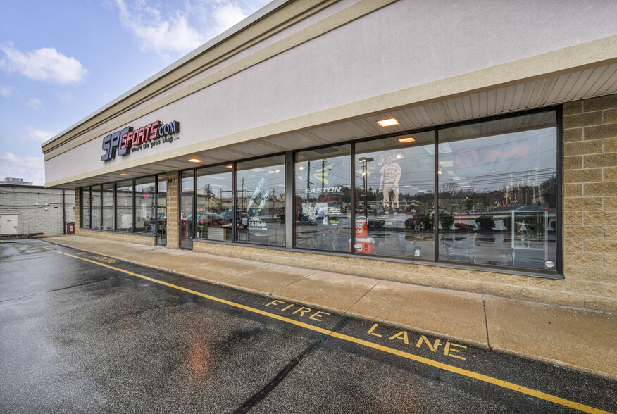 More Photos Of 9431 Mentor Ave, Mentor Freestanding For Sale