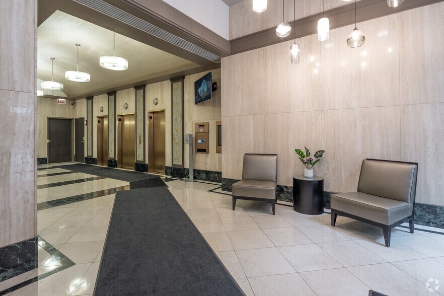 More Photos Of 123 W Madison St, Chicago Office For Lease