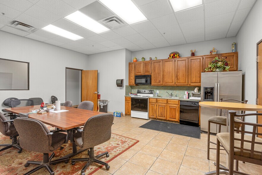More Photos Of 3024 Wichita Ct, Fort Worth Warehouse For Sale