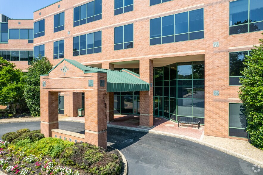 More Photos Of 930 Harvest Dr, Blue Bell Office For Lease