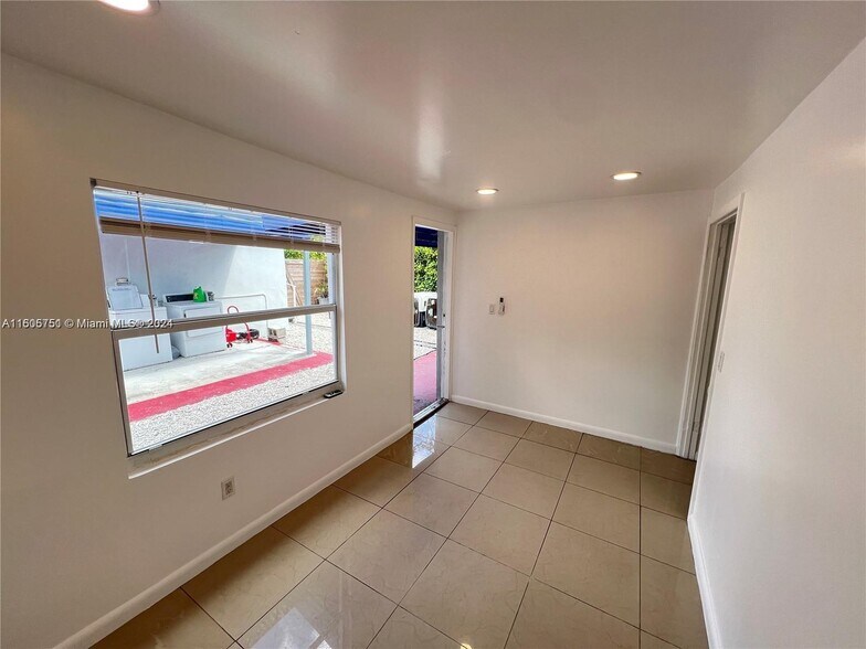 More Photos Of 548-550 NW 30th St, Miami Apartments For Sale