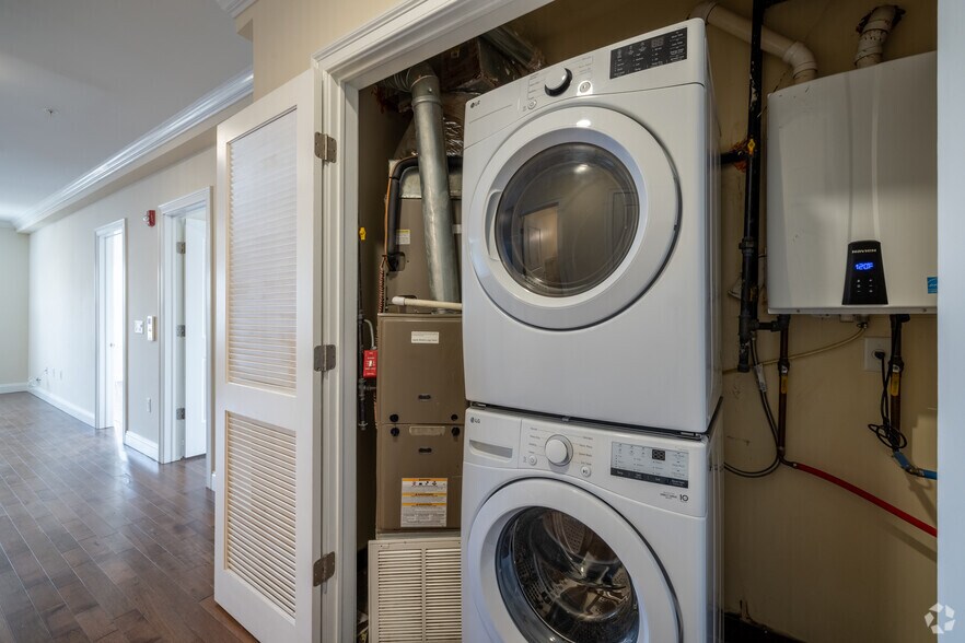 More Photos Of 4401 Bergenline Ave, Union City Apartments For Sale