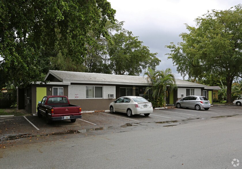 Primary Photo Of 1100 NE 18th Ct, Fort Lauderdale Apartments For Sale