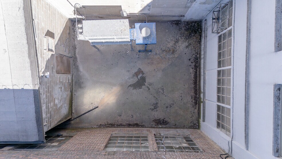 More Photos Of 2124 44th Ave, Long Island City Warehouse For Sale