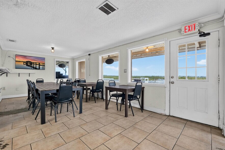 More Photos Of 1112 S Ocean Shore Blvd, Flagler Beach Restaurant For Sale