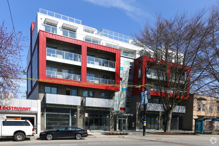 More Photos Of 379 E Broadway, Vancouver Apartments For Sale