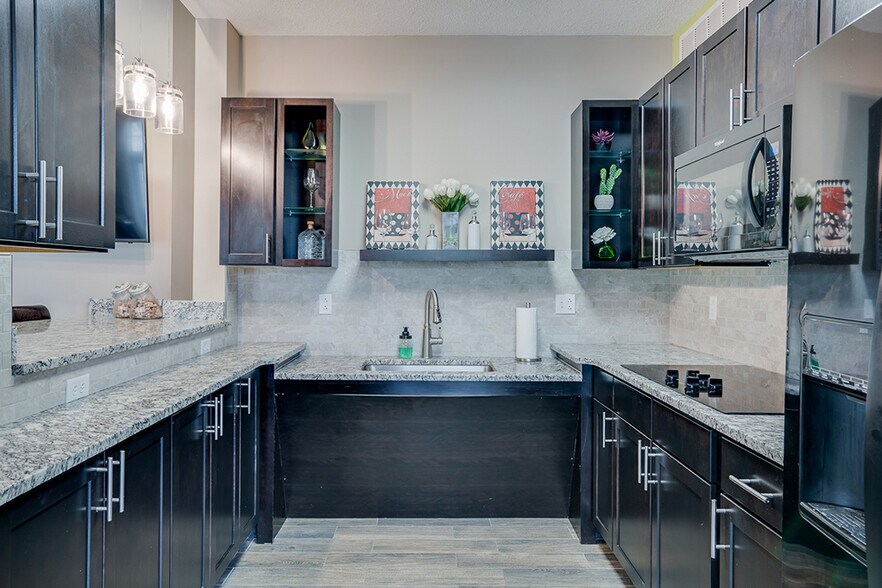 More Photos Of 1200 Greenfield Pl, O'Fallon Apartments For Sale