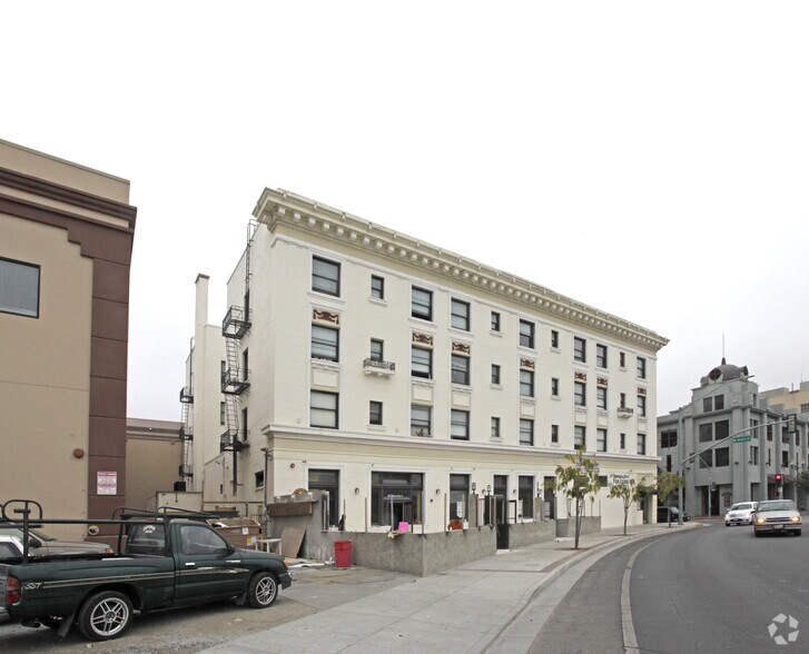 Primary Photo Of 30 W Beach St, Watsonville Apartments For Lease