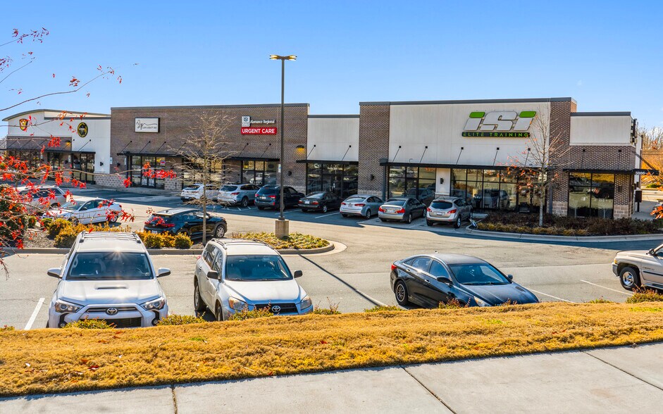 More Photos Of 3866 Rural Retreat Rd, Burlington Storefront Retail Office For Lease