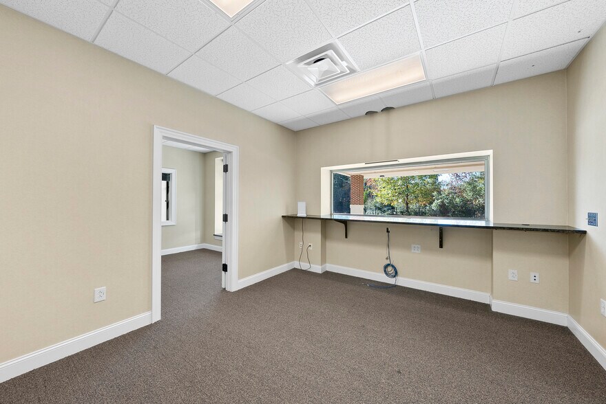 More Photos Of 701 Mutual Ct, Raleigh Office For Sale