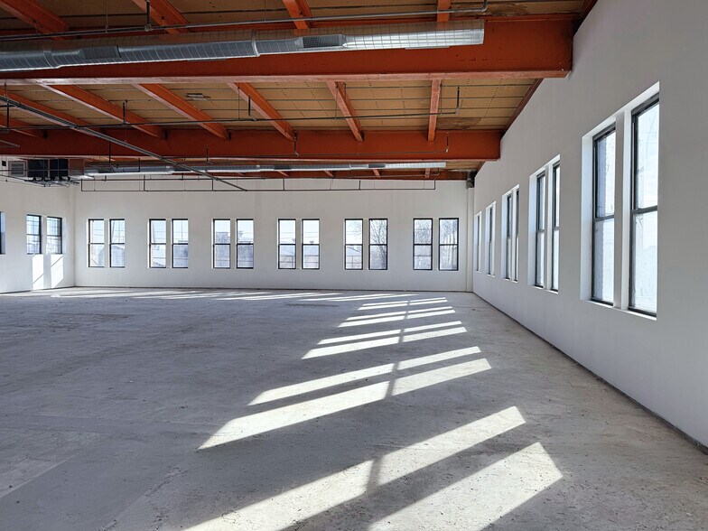 More Photos Of 499 E Erie Ave, Philadelphia Industrial For Sale