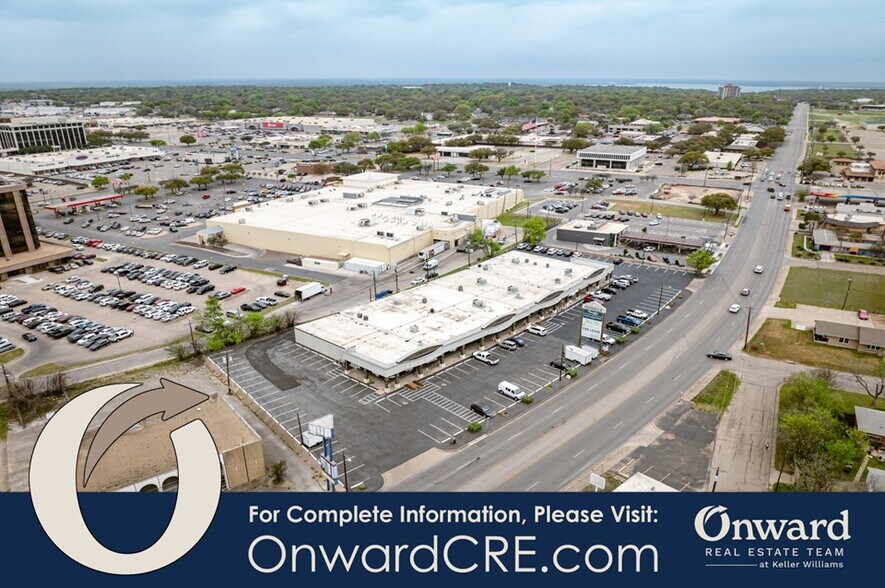 More Photos Of 1300 Lake Air Dr, Waco Unknown For Lease