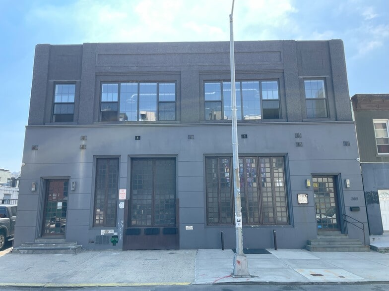 More Photos Of 36-11 33rd St, Astoria Warehouse For Lease
