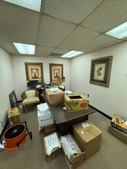 More Photos Of 8716 SE 15th St, Oklahoma City Distribution For Sale