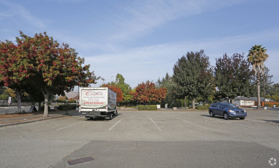 More Photos Of 1900 Driscoll Rd, Fremont General Retail For Sale