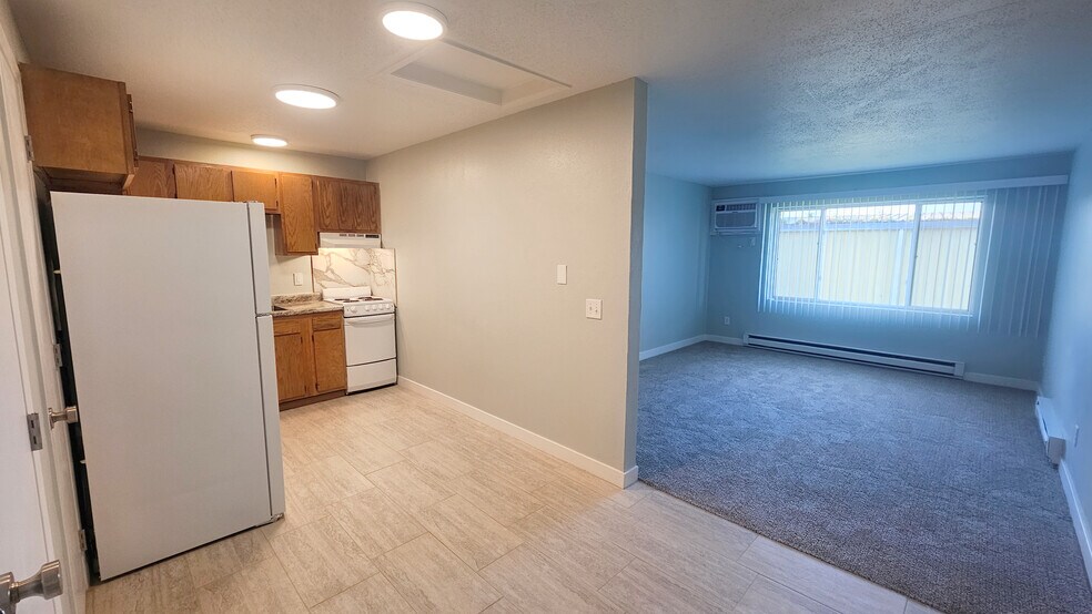 More Photos Of 3315 E 15th St, Des Moines Apartments For Sale