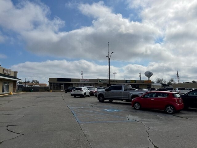More Photos Of 6433 Highway 182 E, Morgan City Storefront For Lease