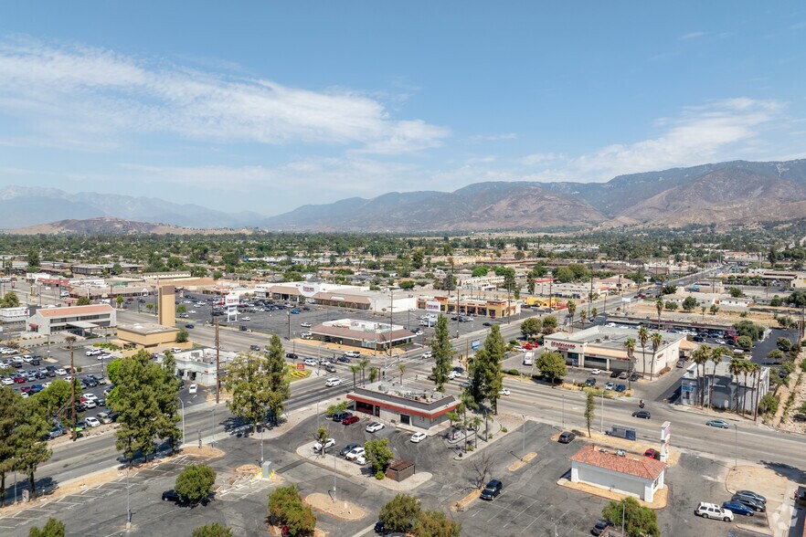 More Photos Of 1605 E Highland Ave, San Bernardino Fast Food For Sale