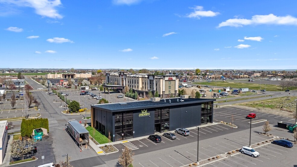 More Photos Of 6902 Rodeo Dr, Pasco Flex For Lease