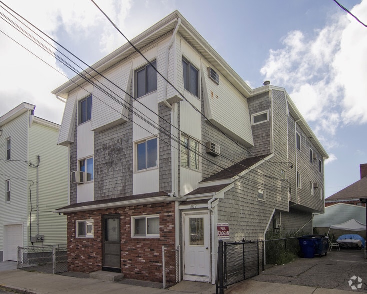 More Photos Of 309 Flint St, Fall River Apartments For Sale