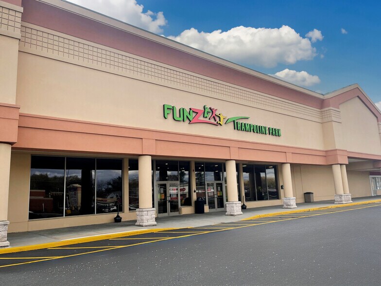 More Photos Of 415-475 E Main St, Westfield Unknown For Lease