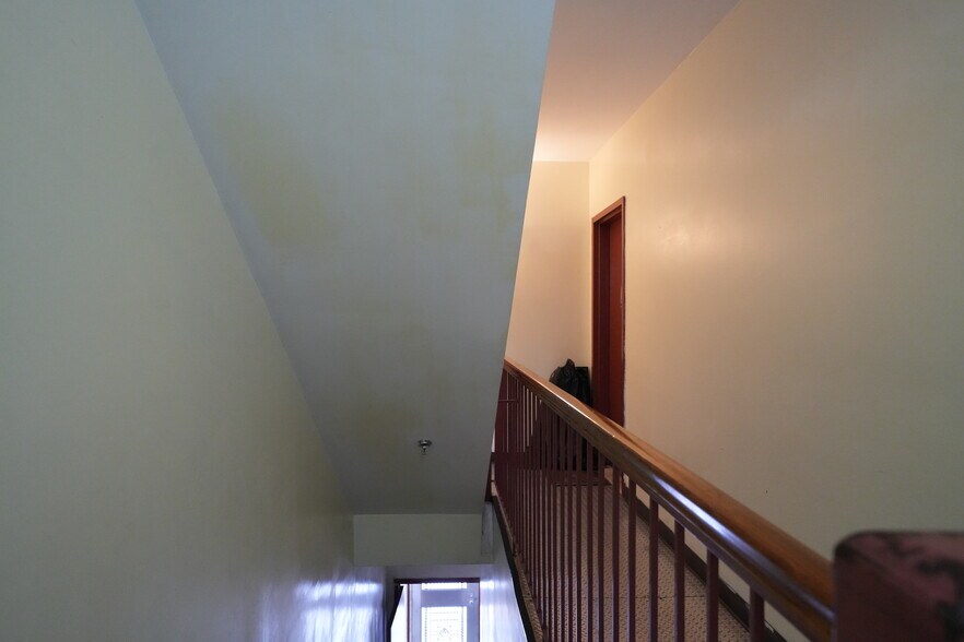 More Photos Of 233 Utica Ave, Brooklyn Storefront Retail Residential For Sale