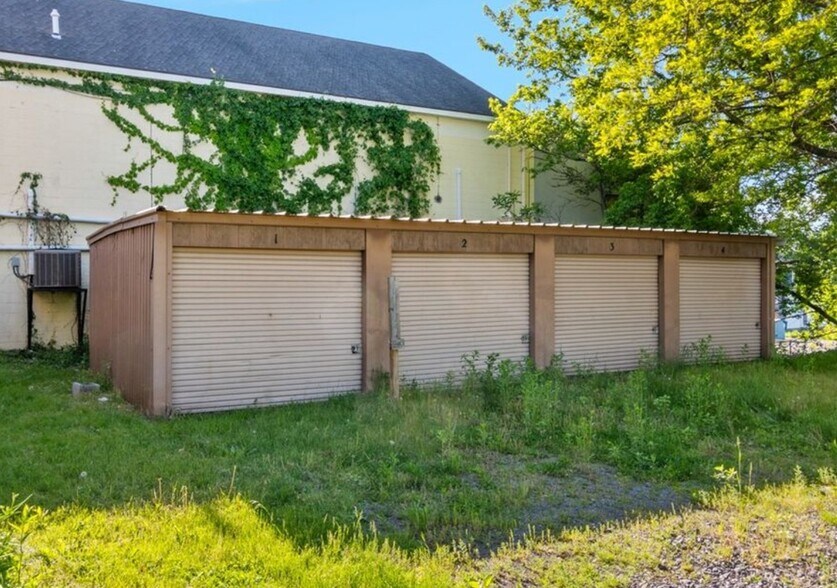 More Photos Of 2267 Walworth Marion Rd, Walworth Apartments For Sale