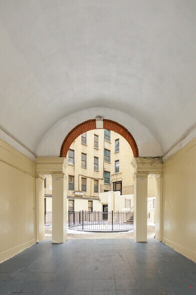 More Photos Of 560 Audubon Ave, New York Apartments For Sale
