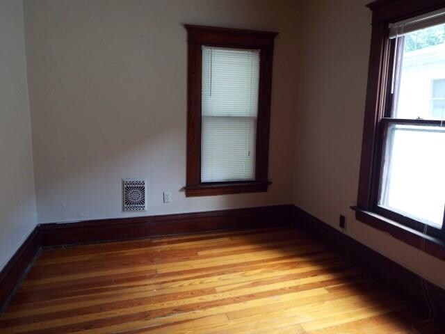 More Photos Of 518 S Lucas St, Iowa City Apartments For Sale