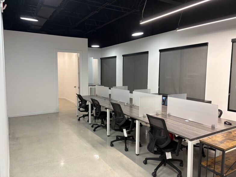 More Photos Of 1545 N Park Dr, Weston Office For Lease