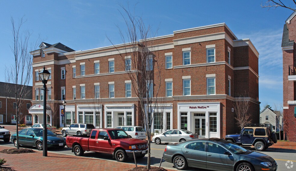 More Photos Of 5201-5209 Center St, Williamsburg Storefront Retail Office For Lease