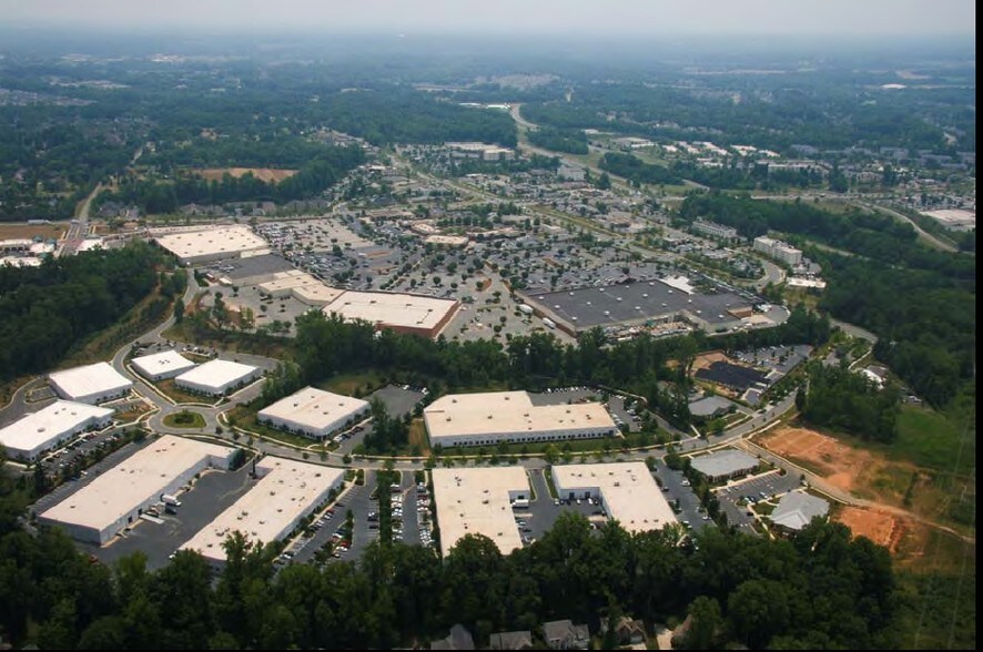 More Photos Of 9730 Northcross Center Ct, Huntersville Light Distribution For Sale