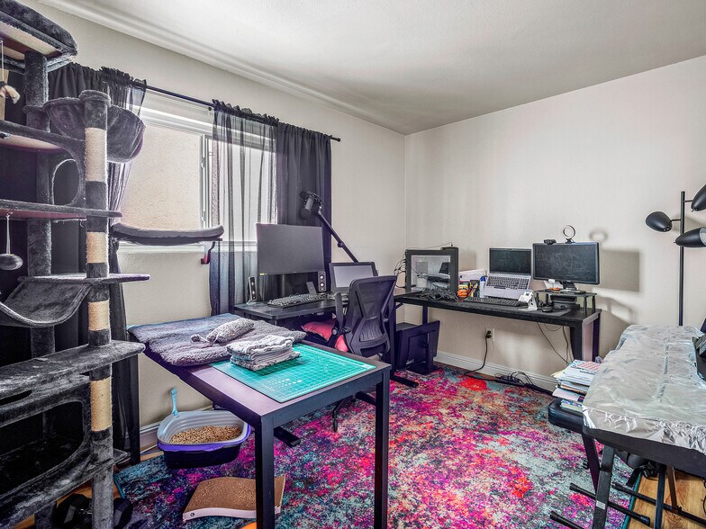 More Photos Of 718 13th St, Sacramento Multifamily For Sale