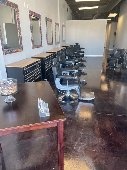 More Photos Of 238 N Loop 1604 E, San Antonio Unknown For Lease