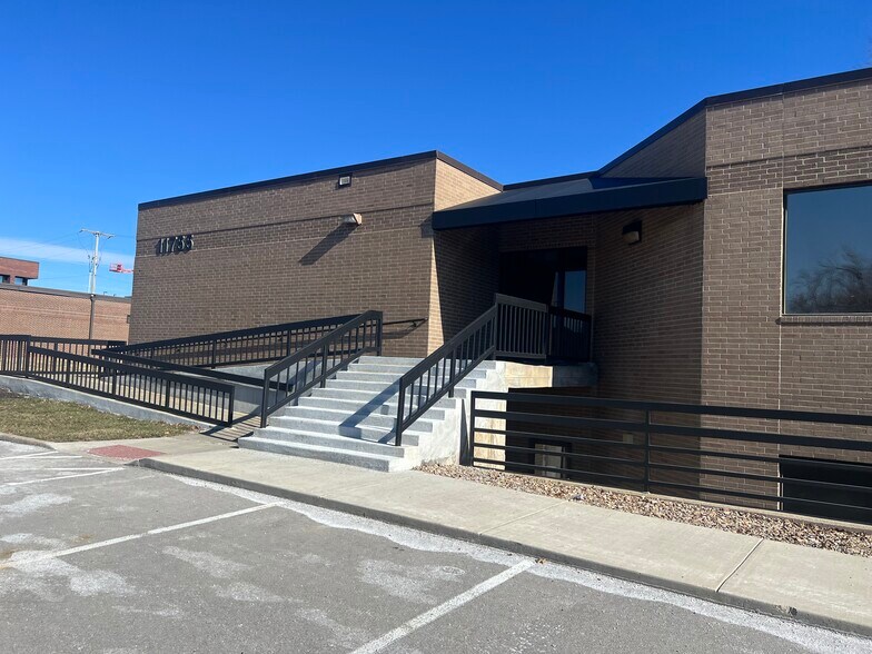 More Photos Of 11755 W 112th St, Overland Park Medical For Sale