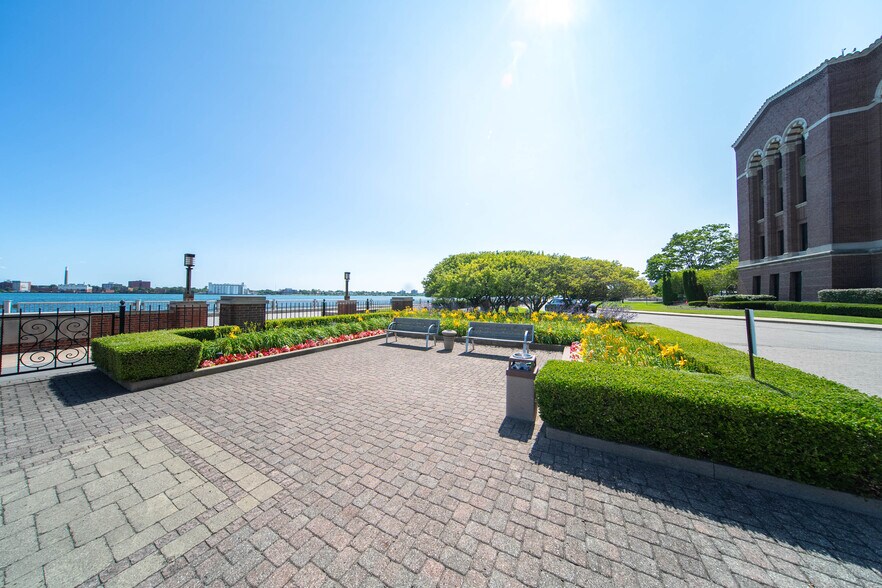 More Photos Of 100 River Place Dr, Detroit Office For Lease